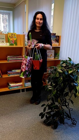 Tikšanās  ar ainažnieci  Evitu Irmeju, kuras hobijs -ir Grafoloģija.